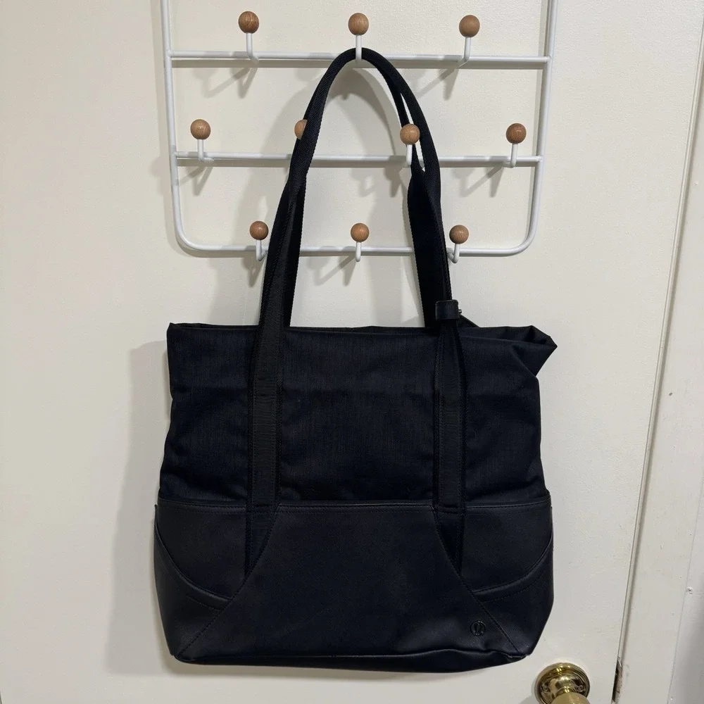 Lululemon Go Wild Black Women Tote Gym Yoga Bag Fold Over Top